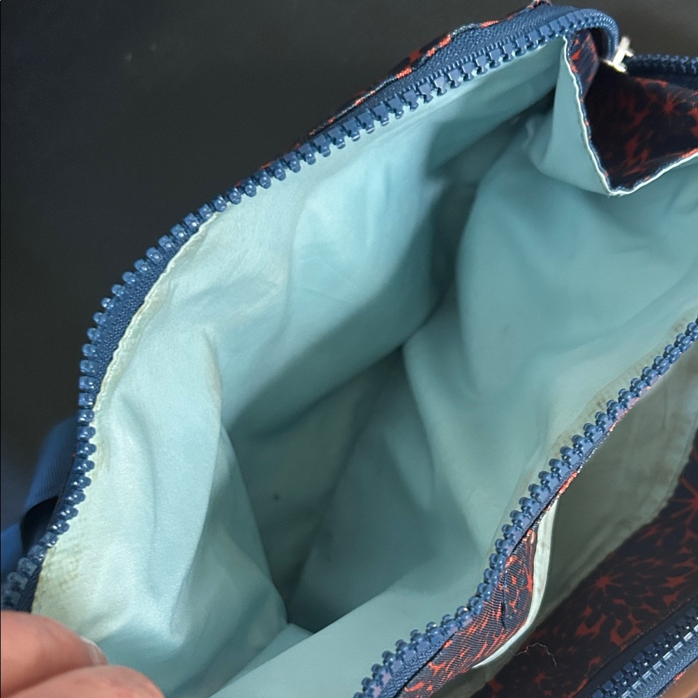 Baggallini Navy and Orange Floral Crossbody Bag - Picture 2 of 3